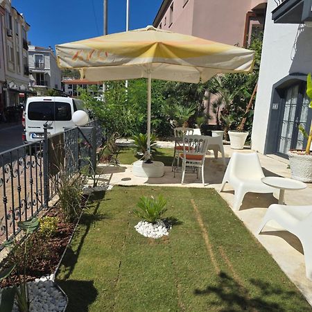 Marina Sahil Hotel Çeşme Esterno foto