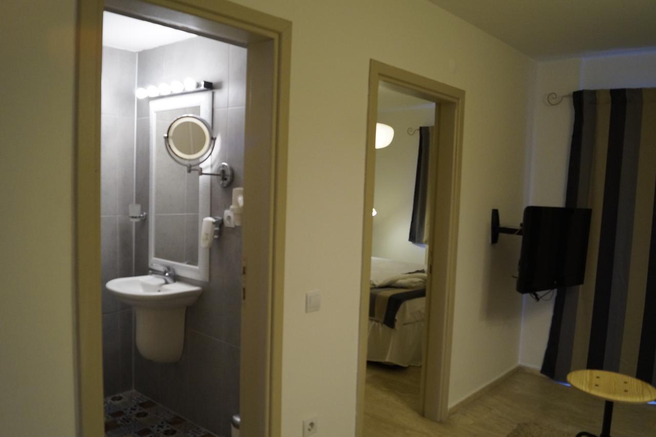 Marina Sahil Hotel Çeşme Esterno foto