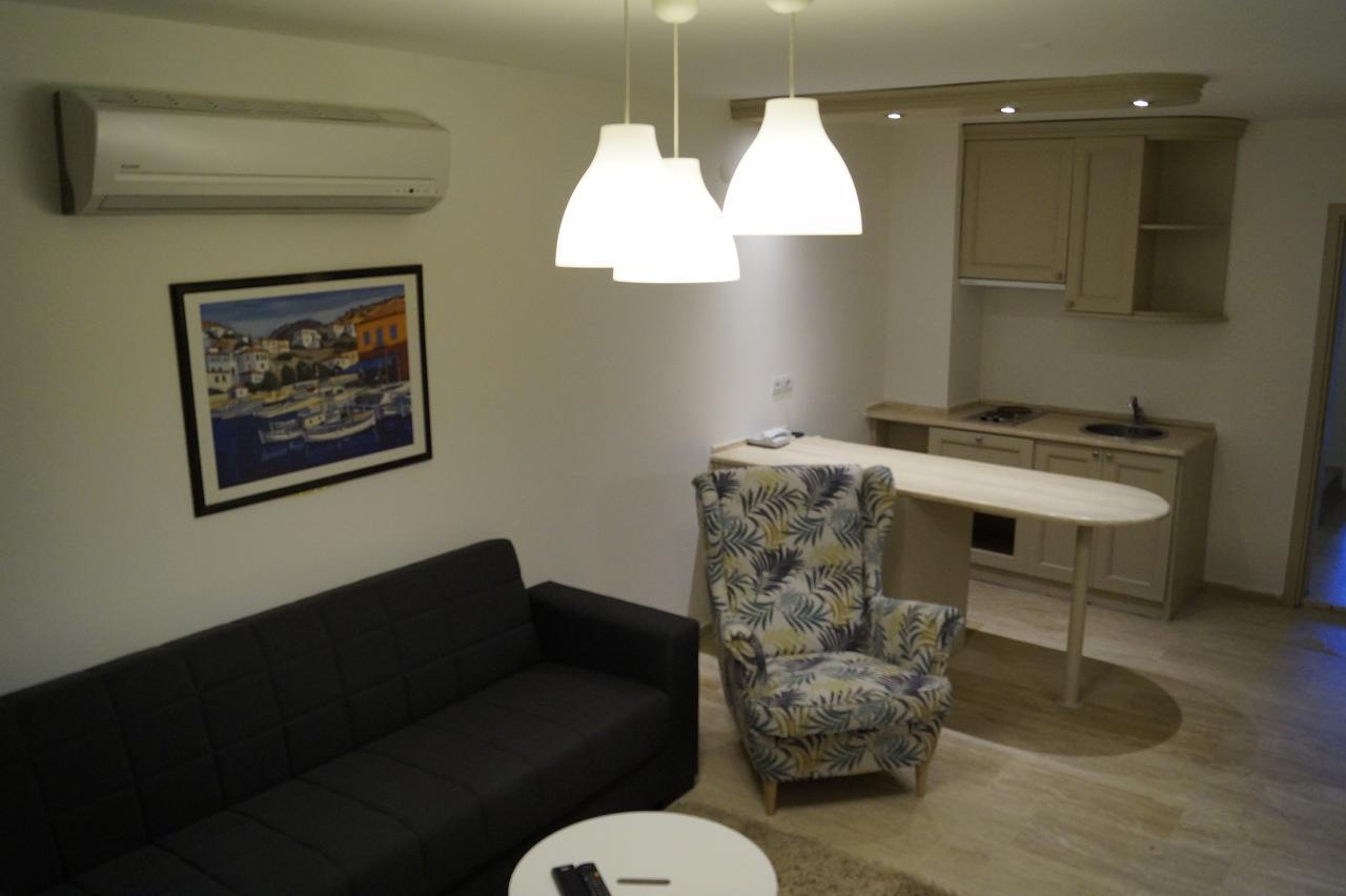 Marina Sahil Hotel Çeşme Esterno foto