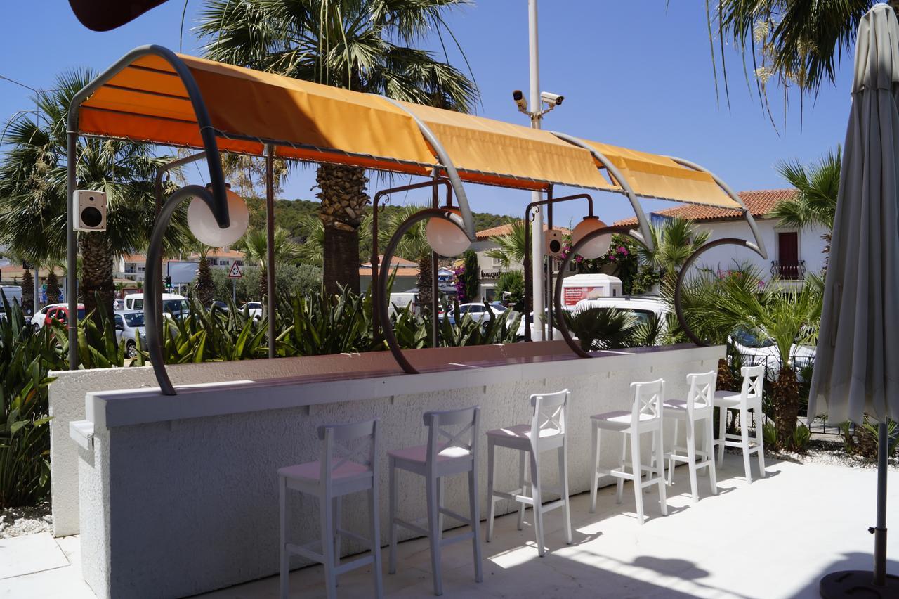 Marina Sahil Hotel Çeşme Esterno foto