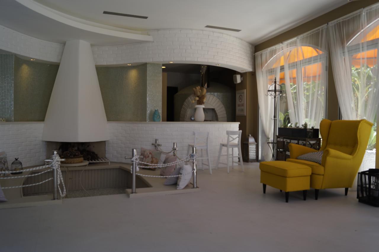 Marina Sahil Hotel Çeşme Esterno foto