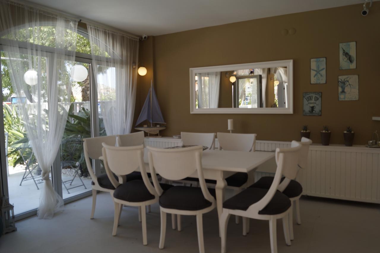 Marina Sahil Hotel Çeşme Esterno foto